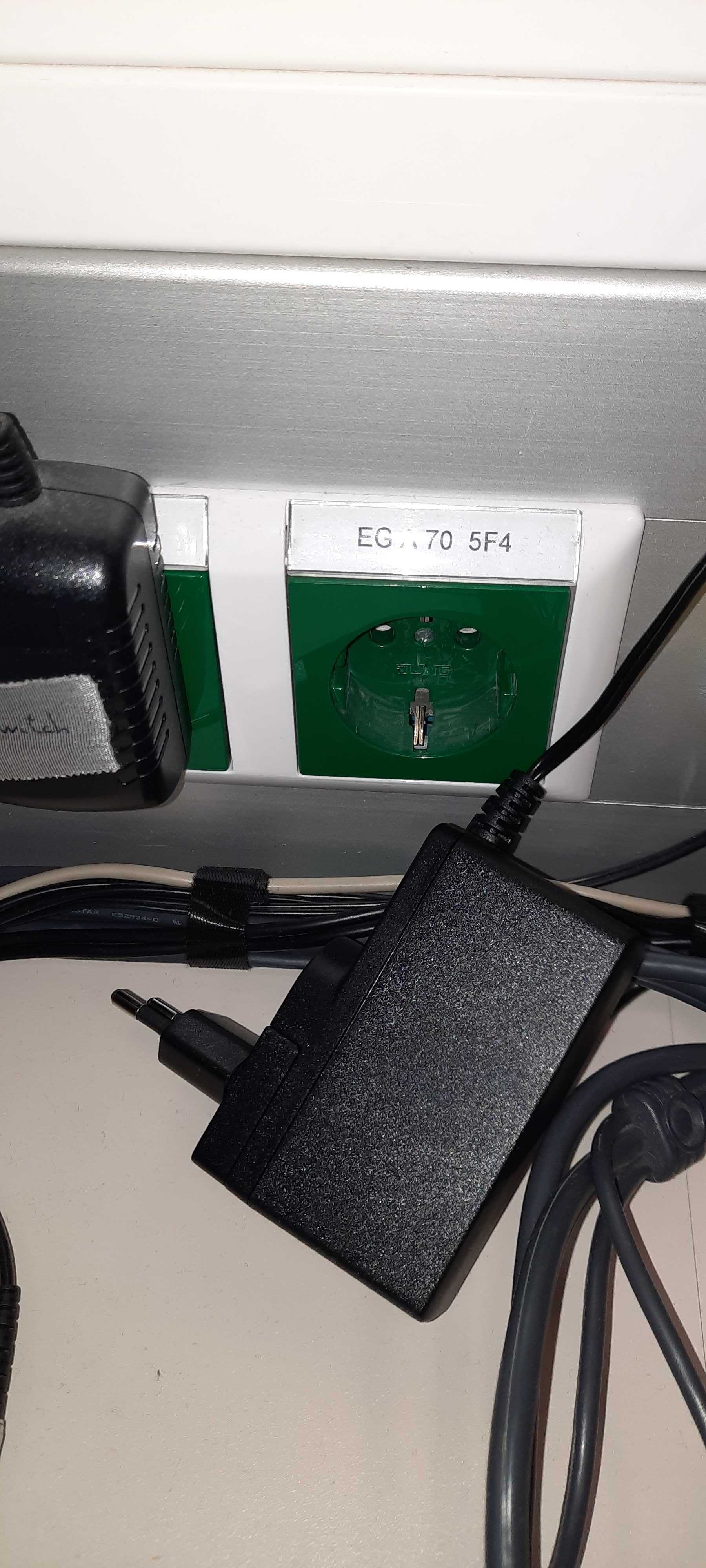 Goggles plug unplugged